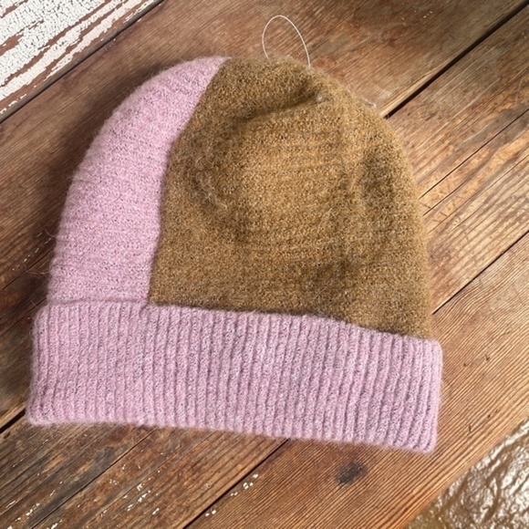 Anthropologie Faux Fur Lined Color Block Beanie - Picture 6 of 7